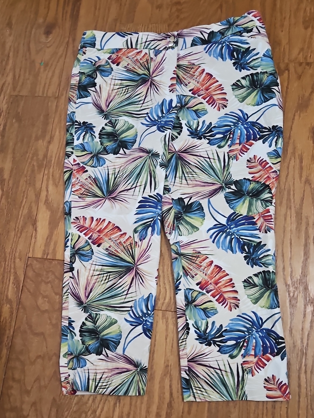 Chico's Tropical Palm Leaf Cropped Pants Size 2.5 US 14 Stretch Resort